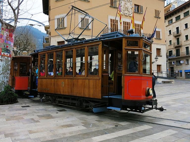 activities-tram-soller-port-de-soller