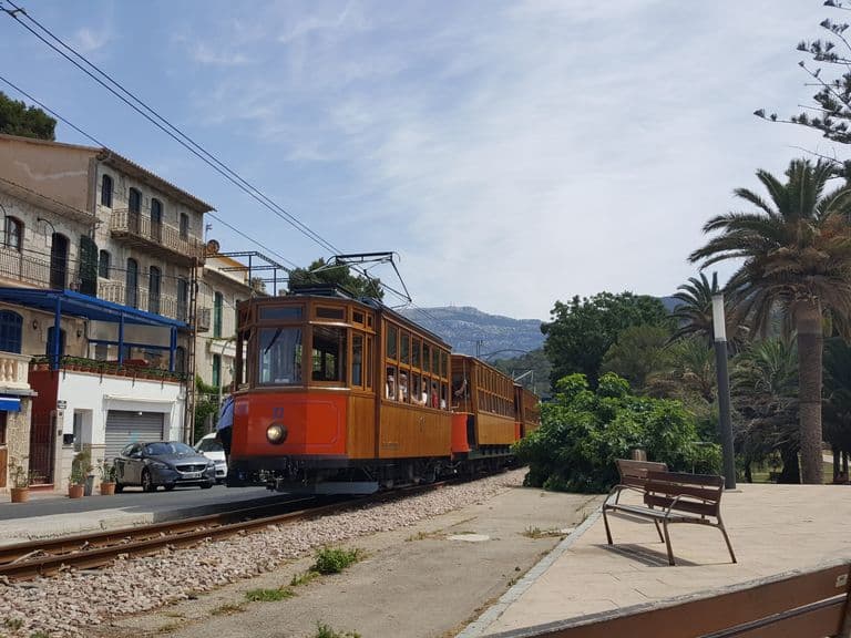 activities-tram-soller-port-de-soller