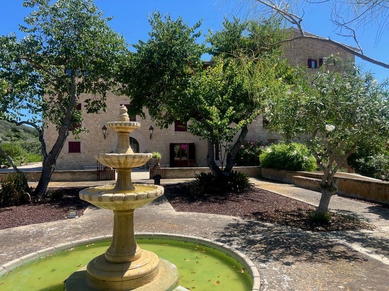 stay-finca-sa-bastida-luxury-retreat-spa