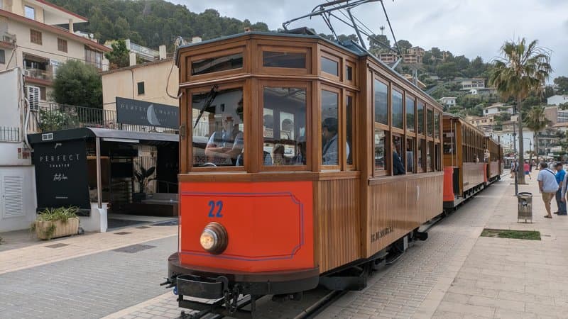 activities-tram-soller-port-de-soller