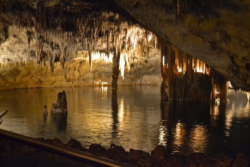 activities-coves-del-drach